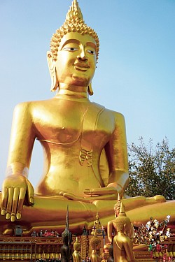 taxi service 0647208524 วัดพระพุทธชินราช จังหวัดพิษณุโลก เหมาทำทัวร์
